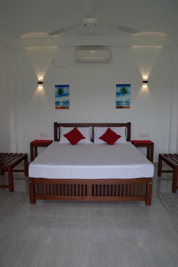 Villa Red Pool Hikkaduwa Exterior foto