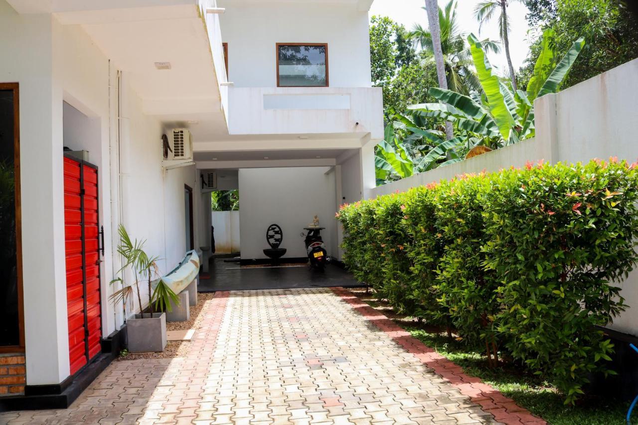 Villa Red Pool Hikkaduwa Exterior foto